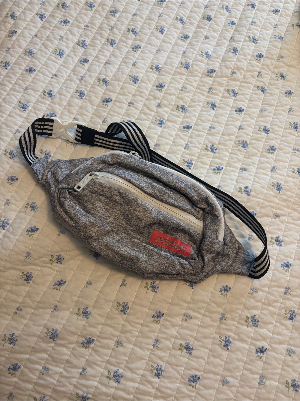 NWOT adidas Gray Heathered Waist Pack with Black & White Striped Strap